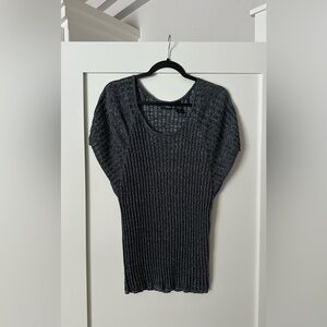 Buckle Daytrip Gray Metallic Sparkle Ribbed Short Sleeve Top Scoop Neckline